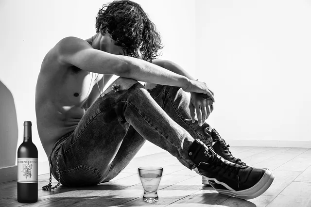 alcohol, addiction, bad habits, alcoholic, depression, black and white, bottle, drink, glass, stack, poorly, help, alcoholics anonymous, bad habits, bad habits, bad habits, bad habits, bad habits. Chicago sober curious scene: the zero-proof license gap
