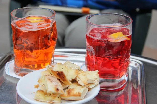 beverages, alcohol, glasses, snack, splash, campari, aperitif, break, street bar, campari, campari, campari, aperitif, aperitif, aperitif, aperitif, aperitif. Constructing a nonalcoholic aperitif flight along a bitterness ladder