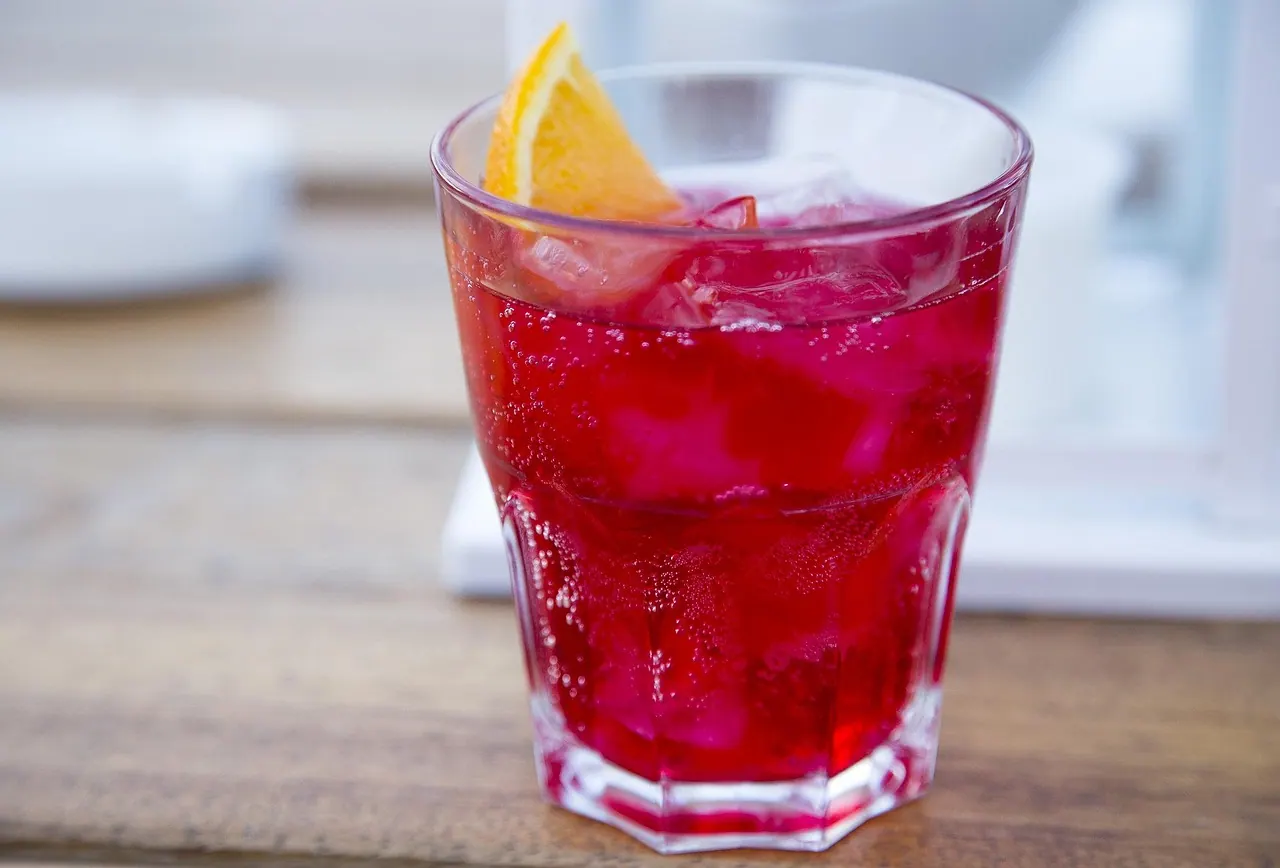 campari soda, drink, alcohol, campari, soda, cocktail, bar, ice, glass, nature, red, cold, beverage, aperol, summer, aperitif