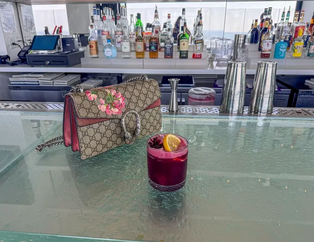 gucci, bar, mocktail, drink, beverage, refreshment, juice, alcohol