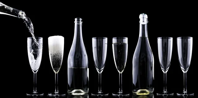 champagner, toasting, new year's eve, drink, crystal, festive, glass, year, toast, new, cheers, liquid, alcohol, celebrate, beverage, celebration, champagne, anniversary, romantic, occasion, fizz, party, special, congratulations, bubbly, bubbles, wine, motion, bottle, luxury, black, events, black wine, black news, black party, black glass, black bottle, black event, black glasses, black new, black bubbles, black celebrate, drink, alcohol, alcohol, alcohol, alcohol, celebration, champagne, champagne, party, party, party, wine, wine, wine, wine, wine, luxury, luxury, black, black. An honest review of zero proof beverage brands